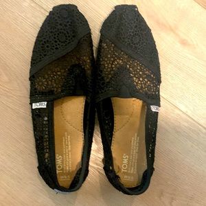 Tom’s Alpargata Moroccan crochet slip-ons - Black